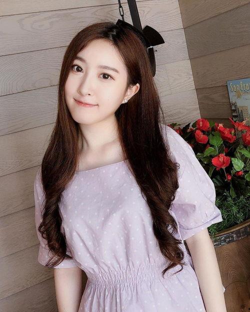 女网红陈葳,从网络红人到影响力偶像的蜕变之路”