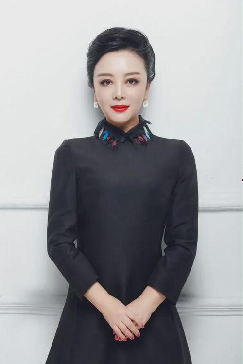 梁丽图片,美丽与智慧的完美融合